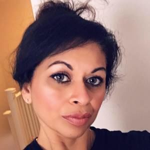 Meet your Posher, Azanna